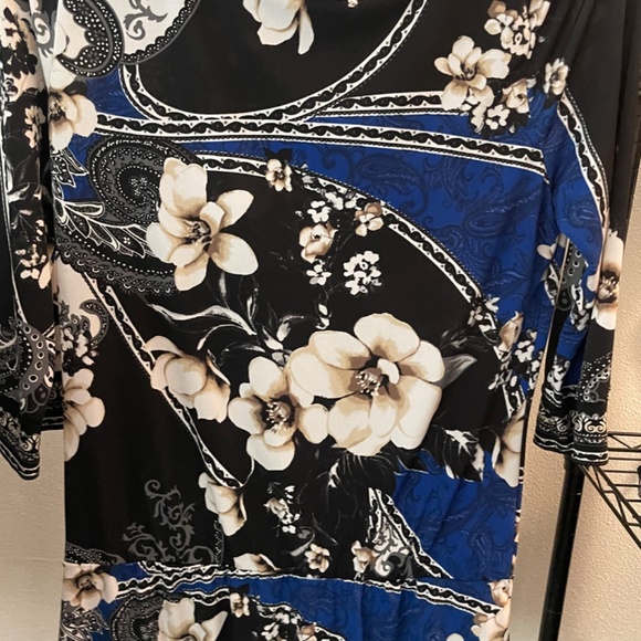 White House Black Market tunic - Picture 5 of 7